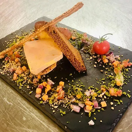 Отель Le Grand 3*